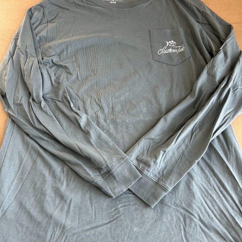 2 XL  long sleeve tee shirts brand new never worn